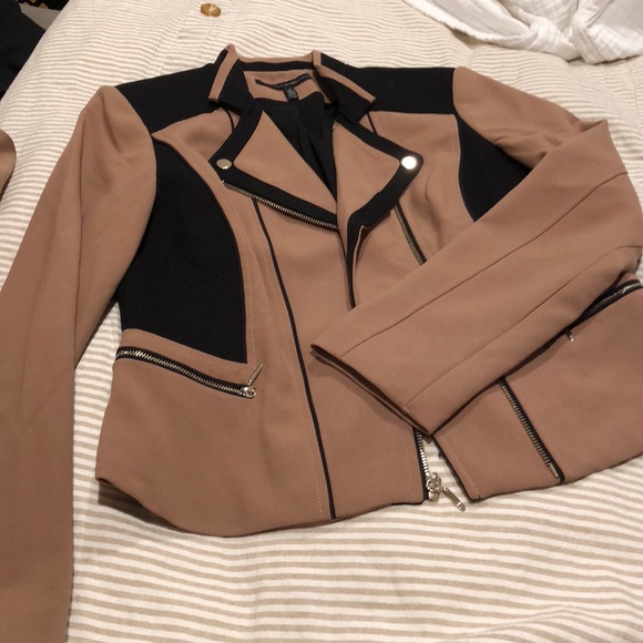 White House black-market blazer - Picture 2 of 2